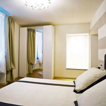 Ventuno - Modern Apartment - Country & Lake Lovere Buitenkant foto